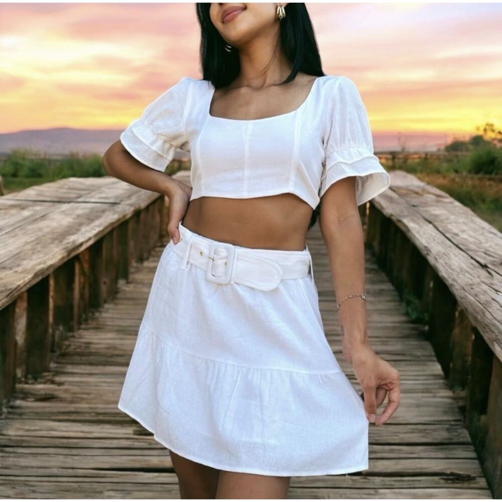 EUC Show Me Your MuMu XL Fiona White Linen Mini Tiered Boho Gauzy Skirt